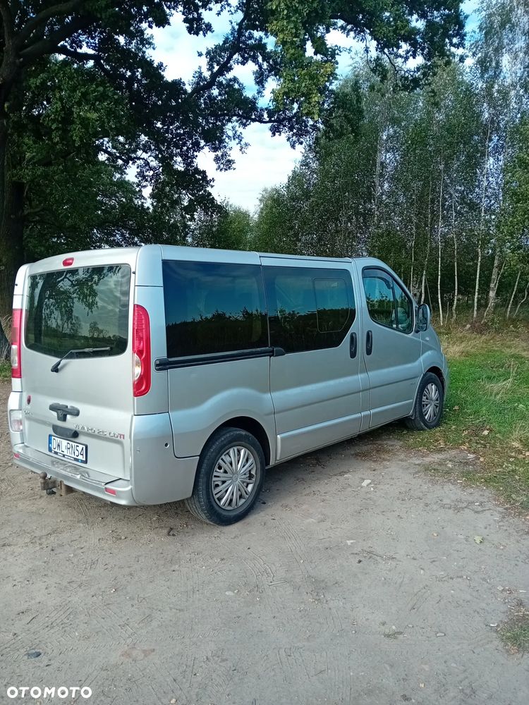 Opel Vivaro - 6