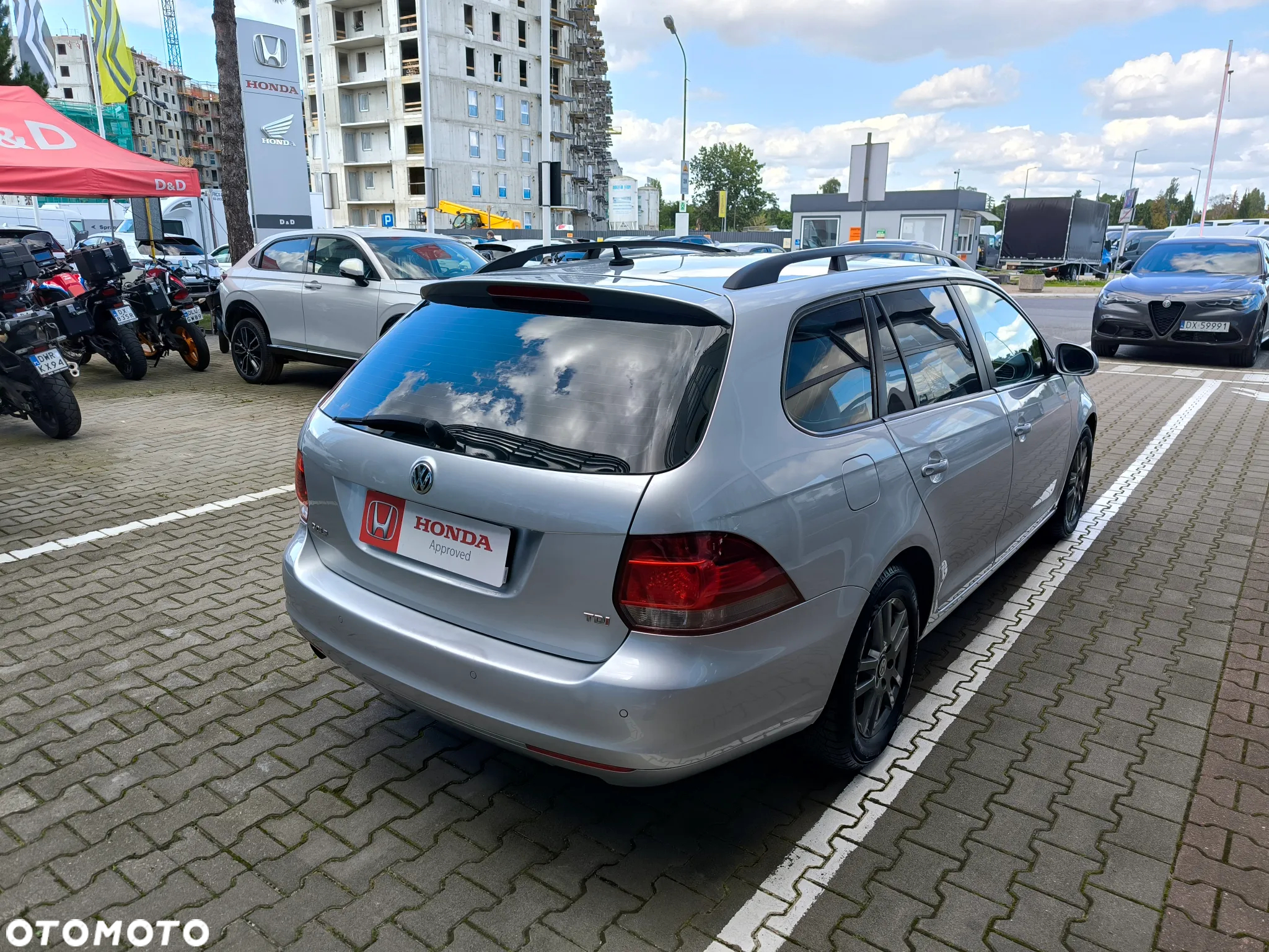 Volkswagen Golf VI 1.6 TDI Comfortline - 3