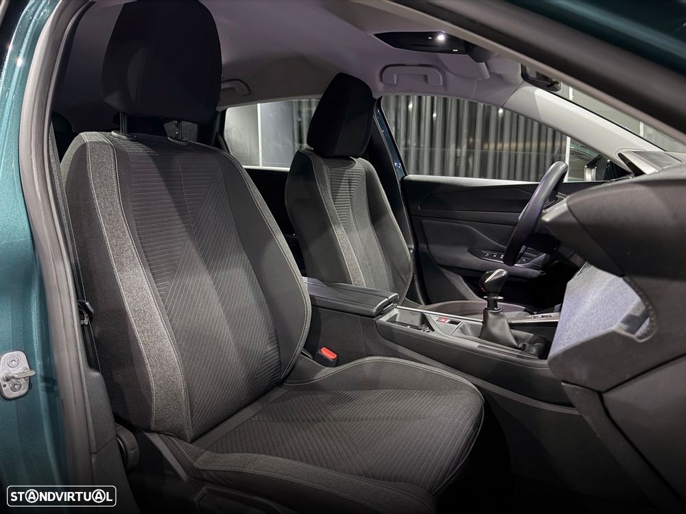 Peugeot 308 1.2 PureTech Allure - 30