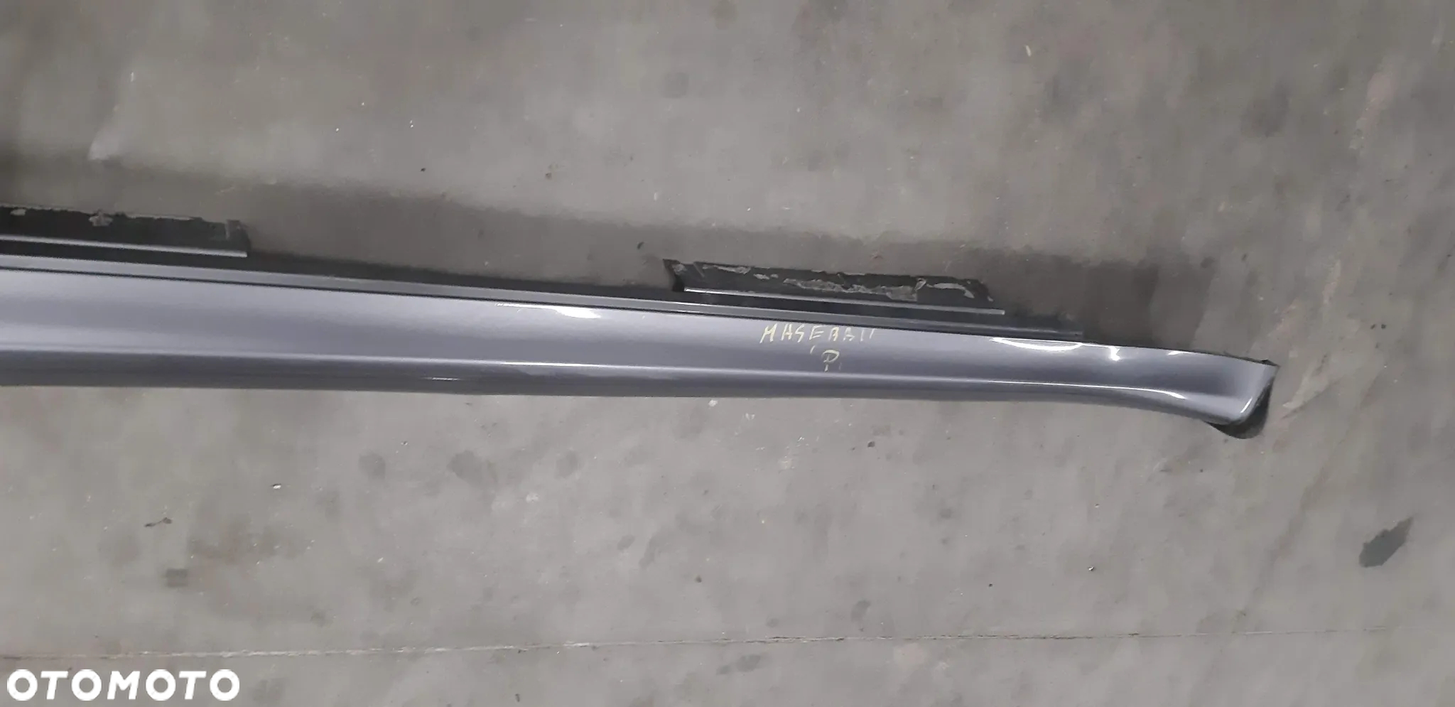 Listwa progowa prawa Maserati Quattroporte M139 2008r 4.7 - 3