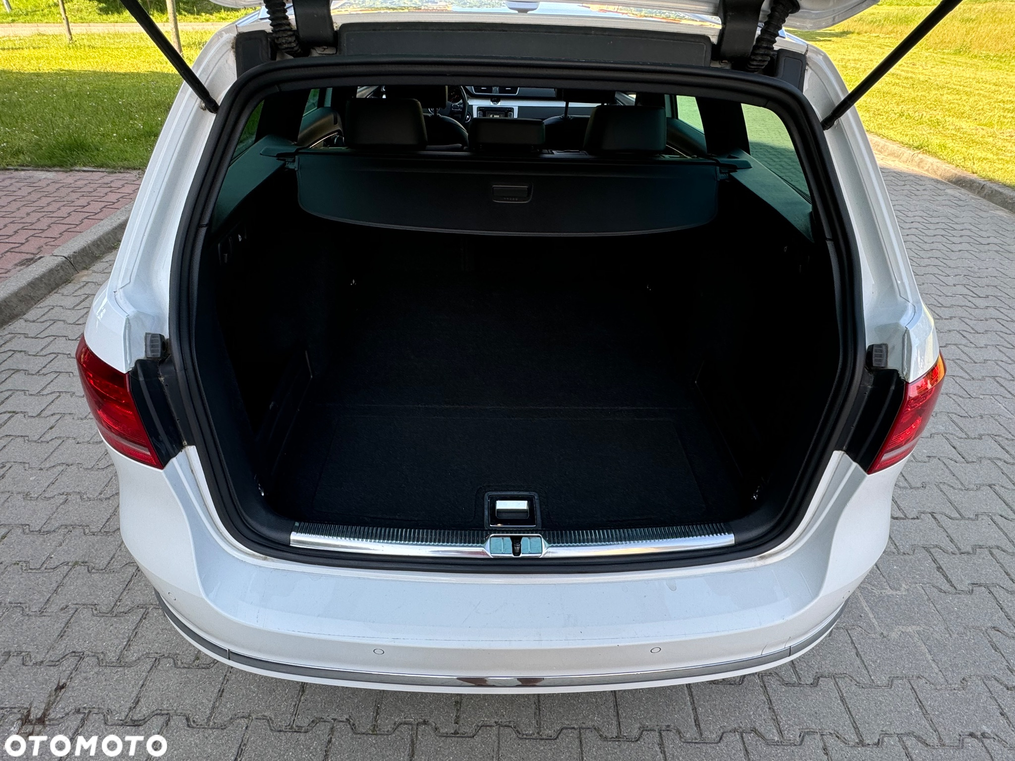 Volkswagen Passat 2.0 TDI BMT Highline - 26