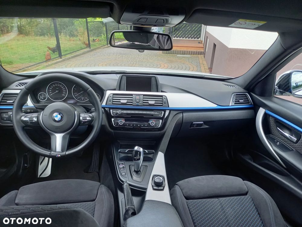 BMW Seria 3 318d M Sport Shadow - 9