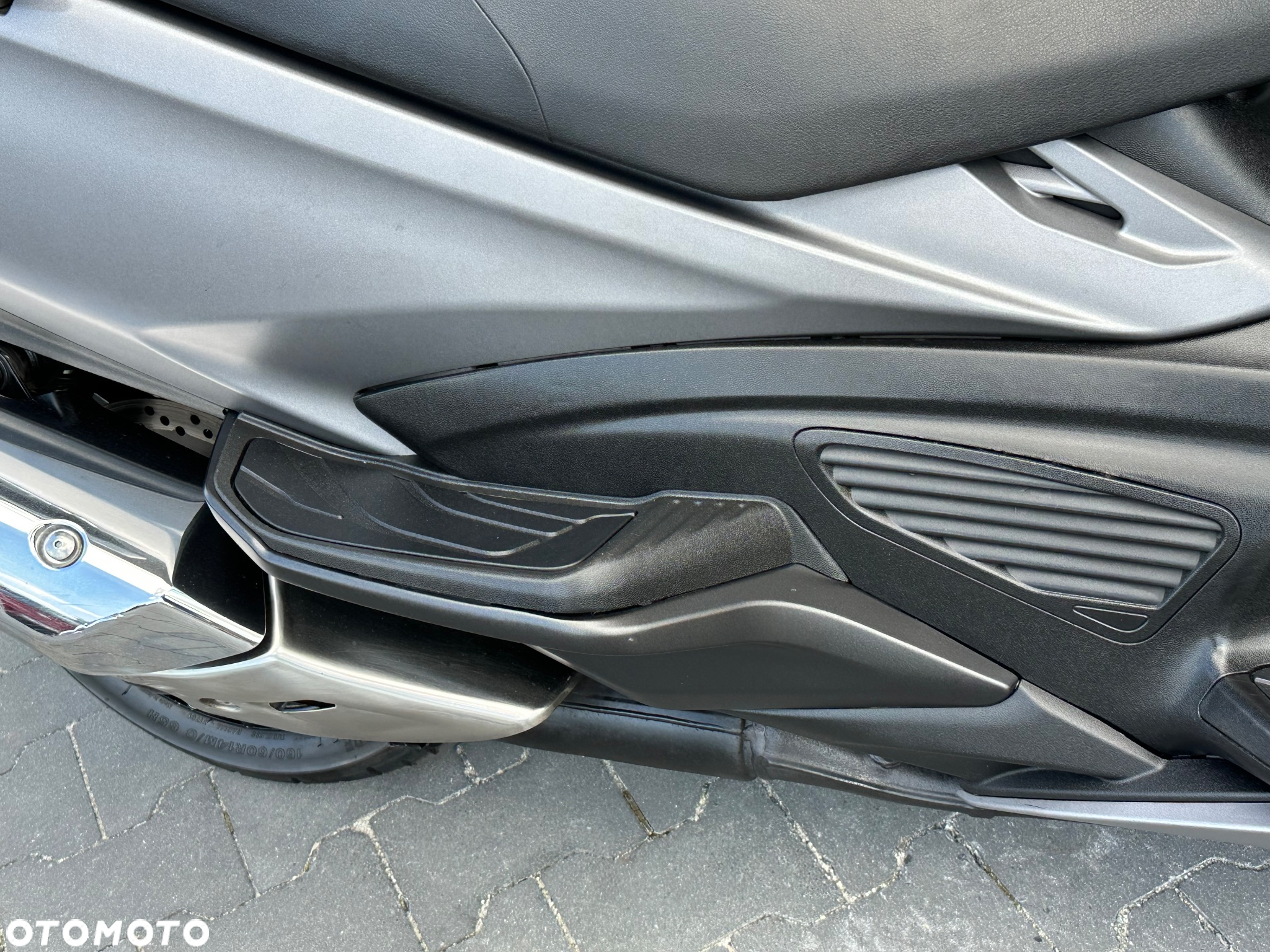 Suzuki Burgman - 15