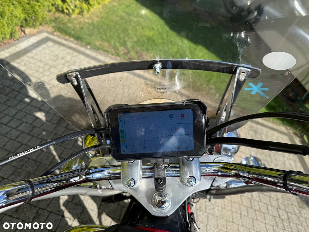 Yamaha XVS - 6