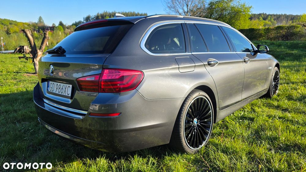 BMW Seria 5 520d xDrive Luxury Line - 12