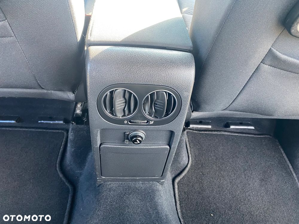 Volkswagen Golf Plus 1.4 TSI DSG Team - 15