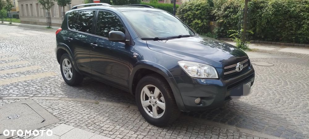 Toyota RAV4 - 2