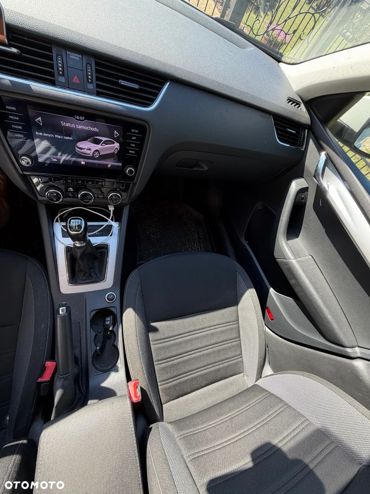 Skoda Octavia 1.6 TDI SCR Ambition - 9