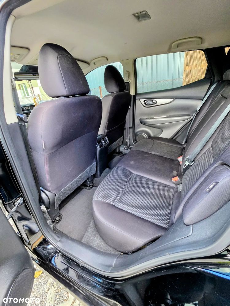 Nissan Rogue - 6