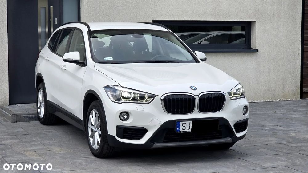BMW X1 sDrive18i Business Edition - 4