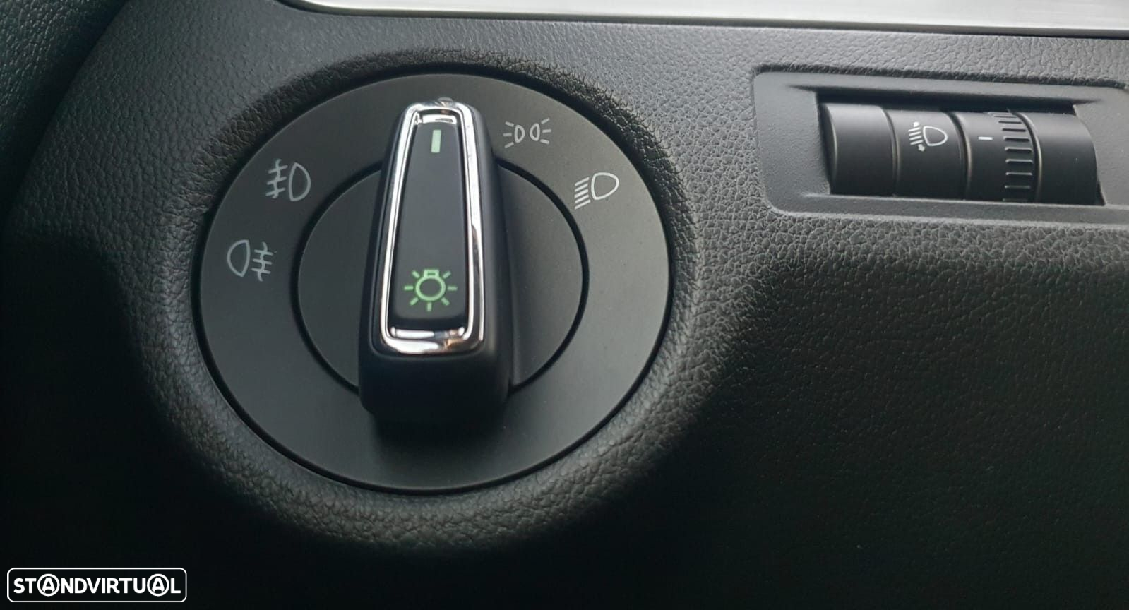 Skoda Rapid Spaceback 1.0 TSI Ambition - 32