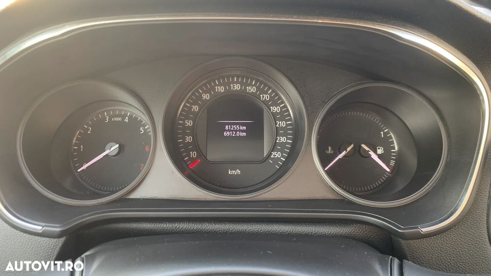 Renault Megane - 9