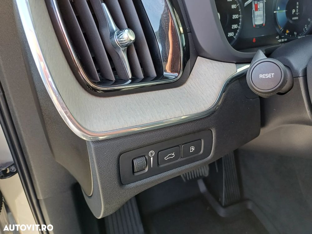 Volvo XC 60 Recharge T8 Twin Engine eAWD Inscription - 31