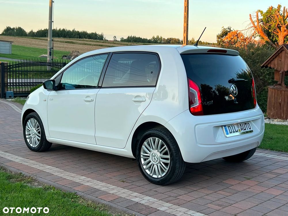 Volkswagen up! high - 9