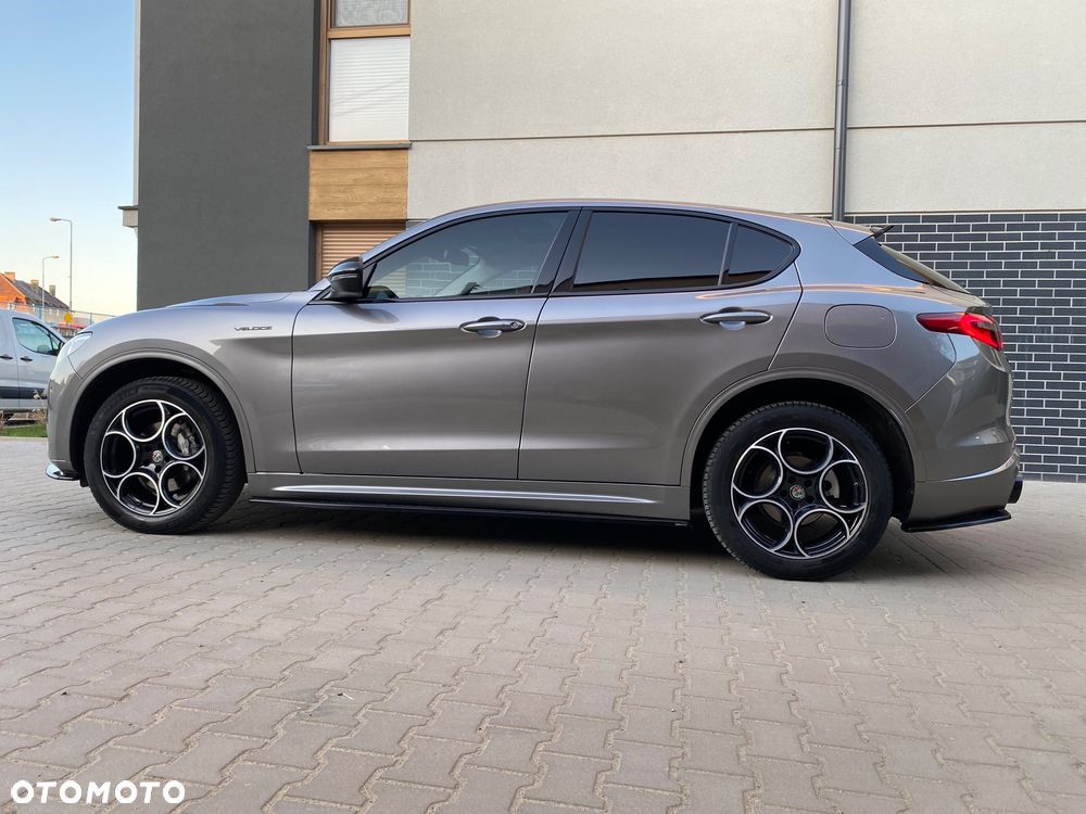 Alfa Romeo Stelvio 2.2 16V AT8-Q4 Executive - 3