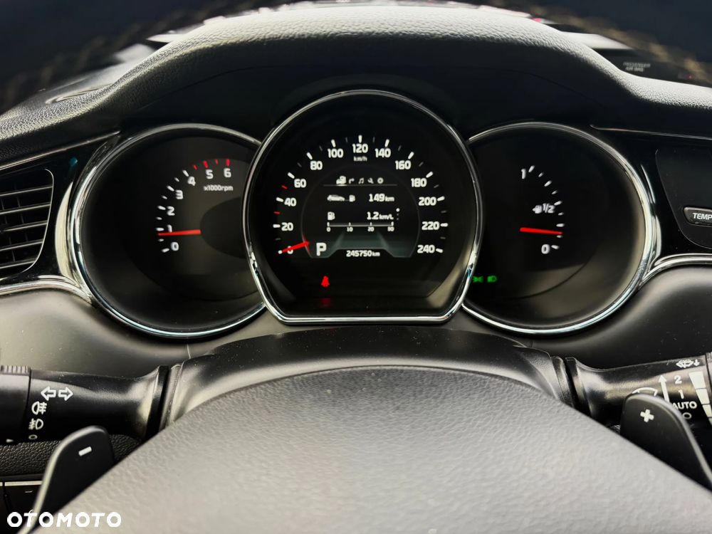 Kia Ceed 1.6 CRDi GT Line DCT - 19