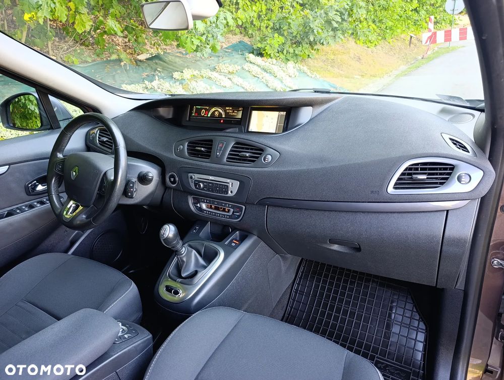 Renault Scenic 1.6 dCi Energy Limited EU6 - 13