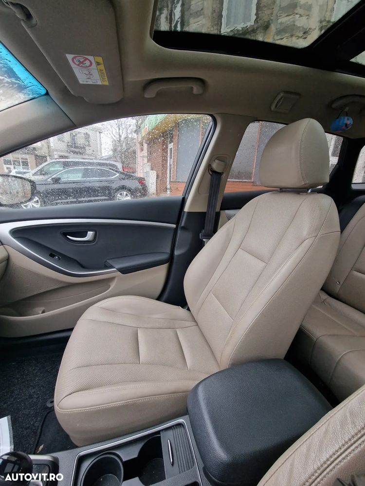 Hyundai i30 blue Kombi 1.6 CRDi DCT Premium - 15