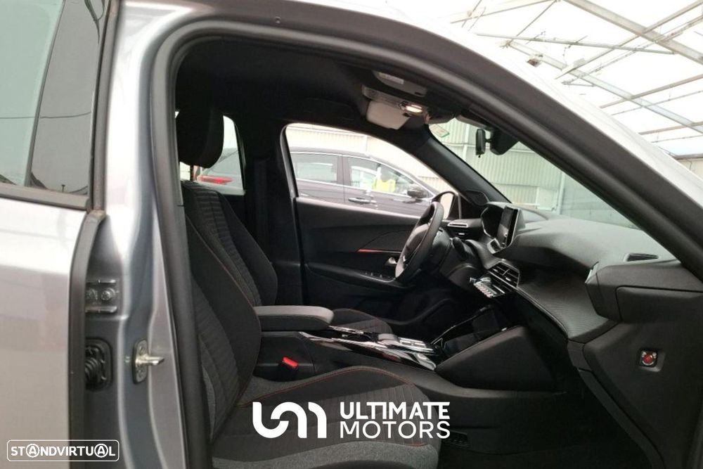 Peugeot e-2008 50 kWh Active Pack - 3