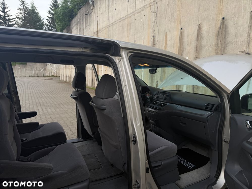 Honda Odyssey 3.5 LX - 23