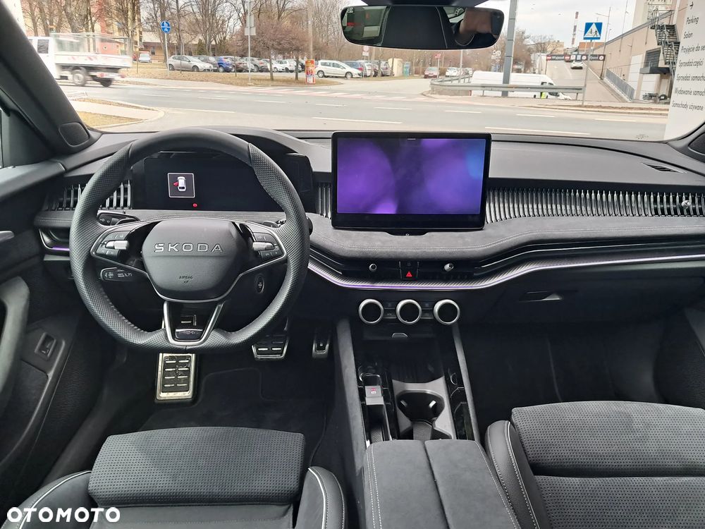 Skoda Superb 2.0 TSI Sportline DSG - 8