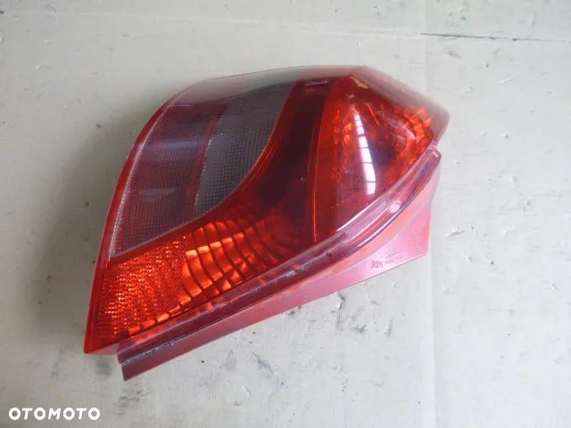 LAMPA LEWY TYŁ LEWA TYLNA TOYOTA YARIS II 5D 05-09 - 6