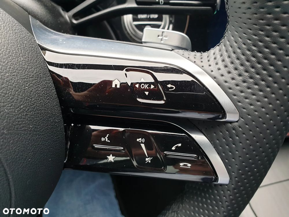 Mercedes-Benz Klasa E 220 d 4-Matic AMG - 34