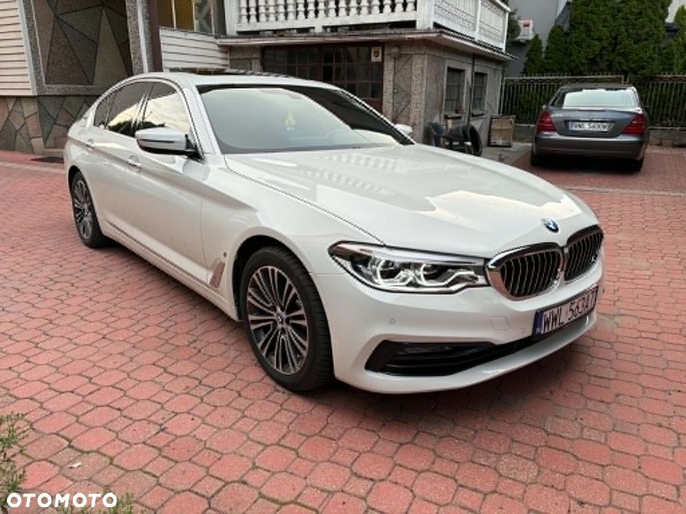 BMW Seria 5 530e iPerformance xDrive Luxury Line sport - 3