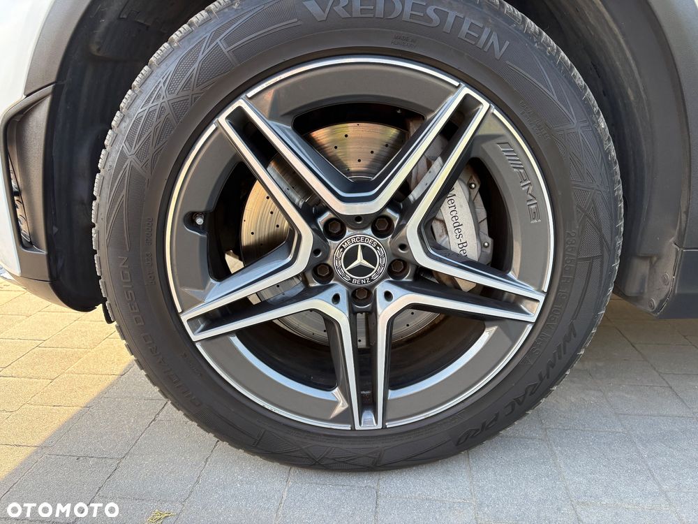 Mercedes-Benz GLC - 19
