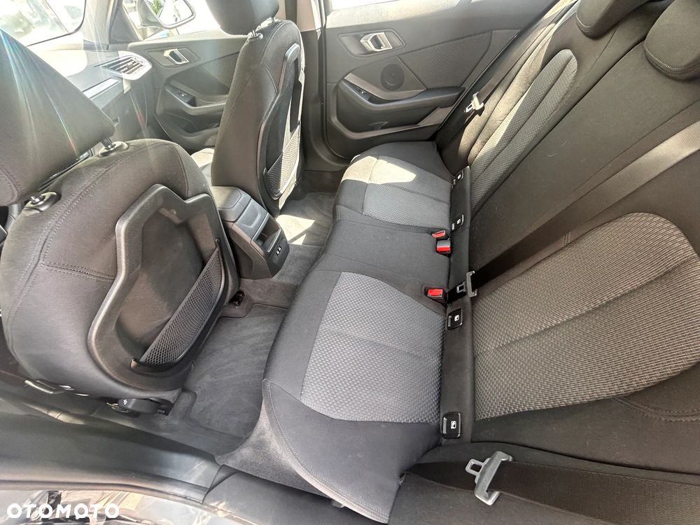 BMW Seria 1 118i Advantage - 21