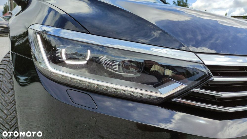 Volkswagen Passat - 18