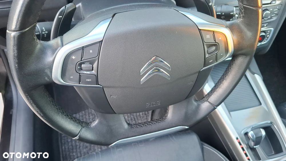 Citroën C4 e-HDi 115 ETG6 Exclusive - 19