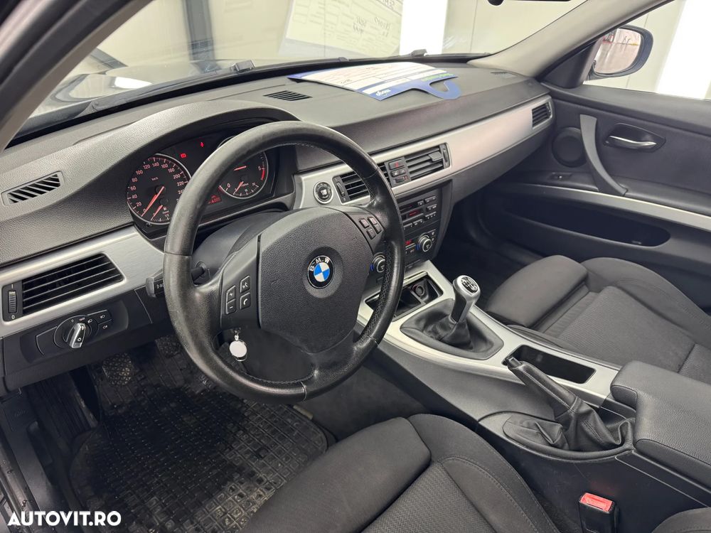 BMW Seria 3 320d DPF - 18