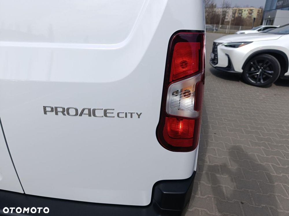 Toyota PROACE CITY - 13