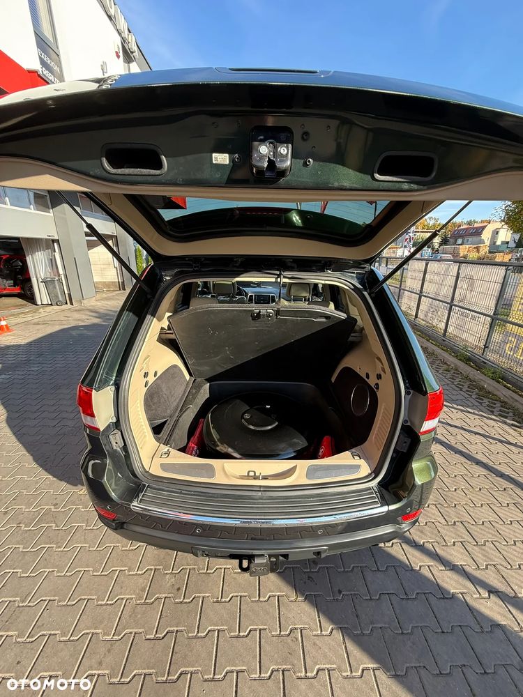 Jeep Grand Cherokee - 8