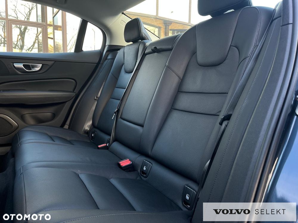 Volvo S60 - 17