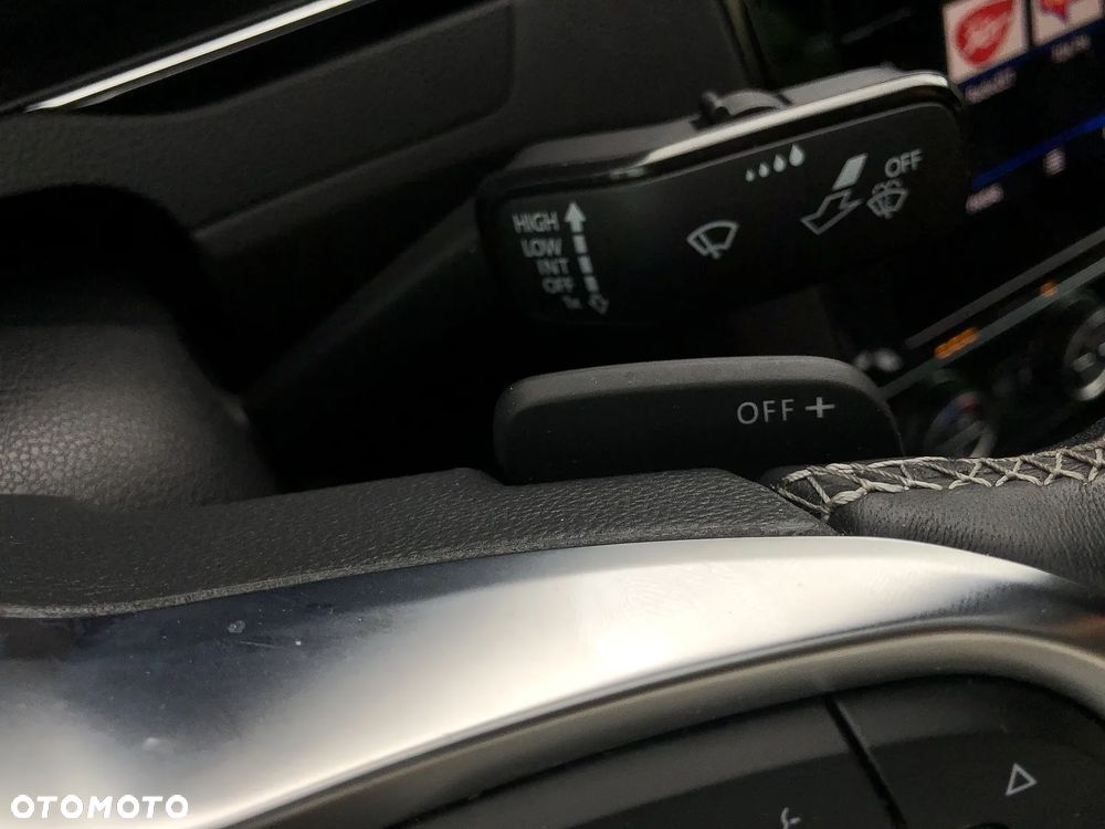 Volkswagen Arteon 2.0 TDI R-Line DSG - 23