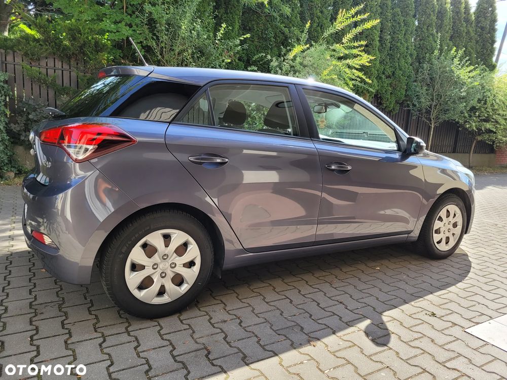 Hyundai i20 1.4 Intro Edition - 12