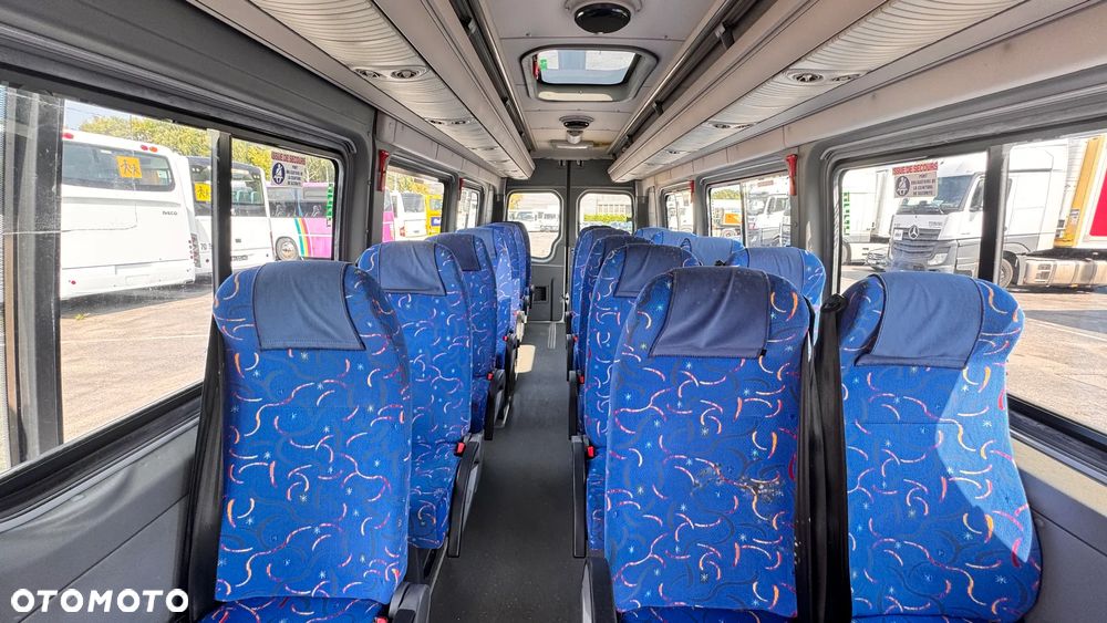 Volkswagen Crafter / 19 miejsca / klima / miejsce na wózek inwalidzki /EURO 6/ Cena:137000 zł netto - 9