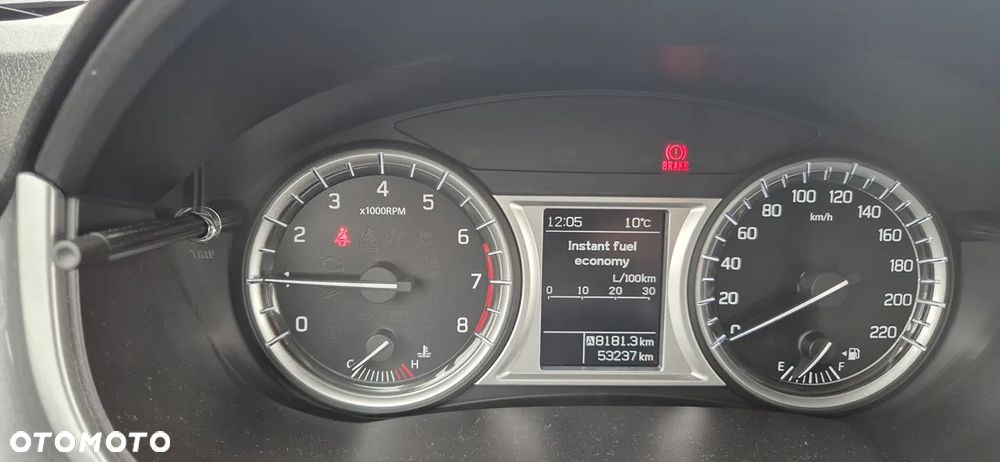 Suzuki Vitara 1.6 Premium 2WD - 10