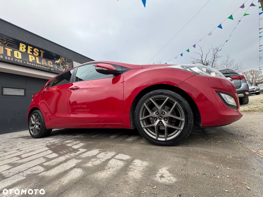 Hyundai i30 1.4 Comfort World Cup - 29