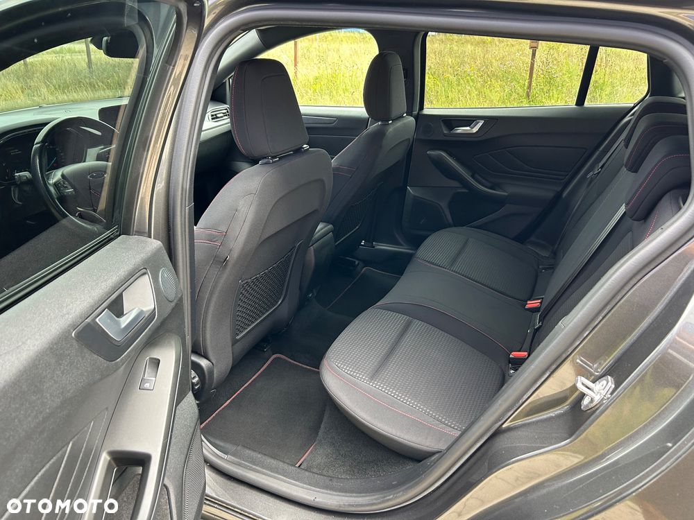 Ford Focus 1.0 EcoBoost ST-Line - 16