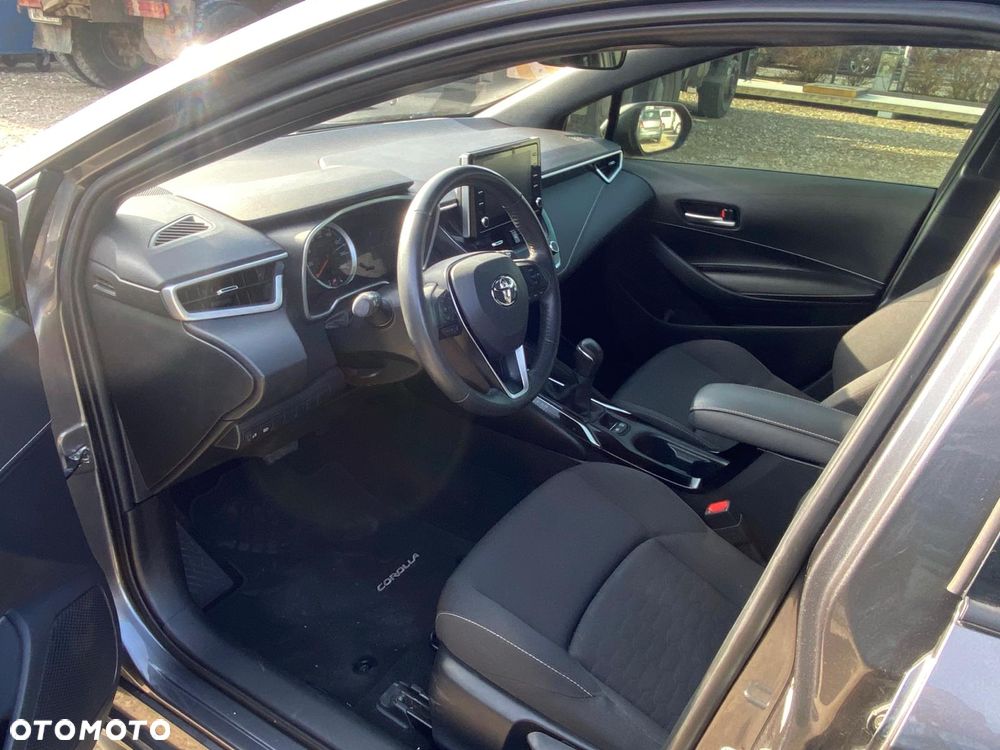 Toyota Corolla - 5