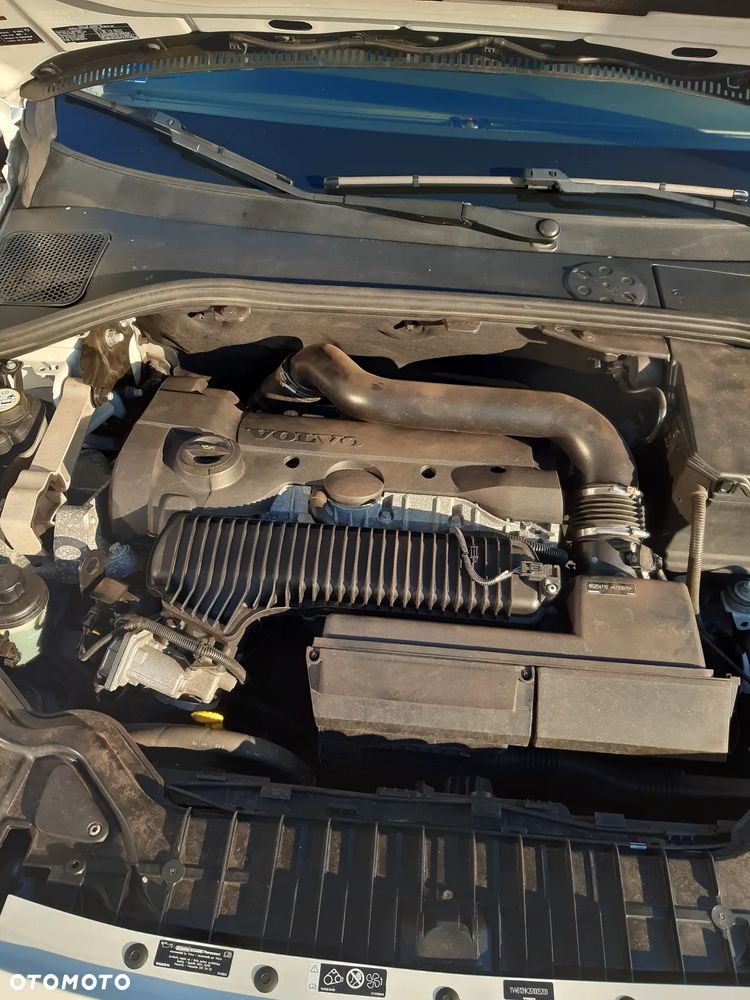 Volvo V60 Cross Country - 28