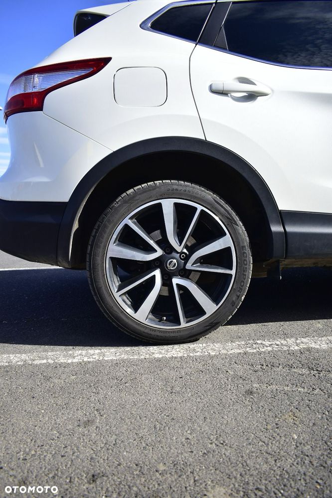 Nissan Qashqai 1.6 DCi 4x4 Tekna - 10