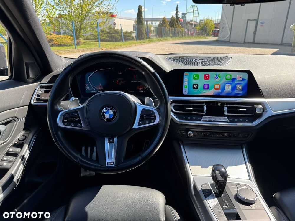 BMW Seria 3 320d xDrive M Sport Shadow - 25