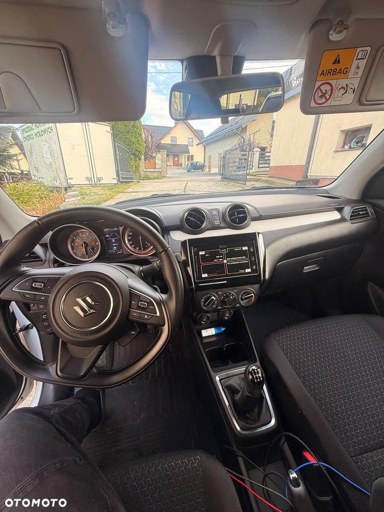 Suzuki Swift 1.2 Dualjet SHVS Premium Plus - 13