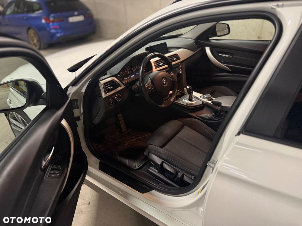 BMW Seria 3 320d Advantage - 25