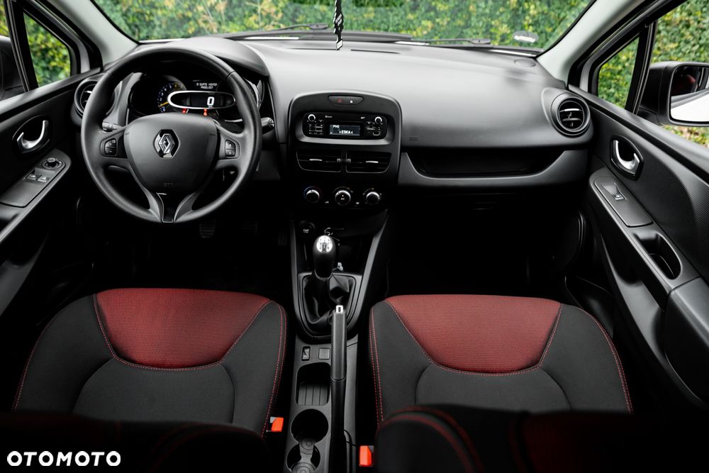 Renault Clio 1.2 16V Authentique - 25