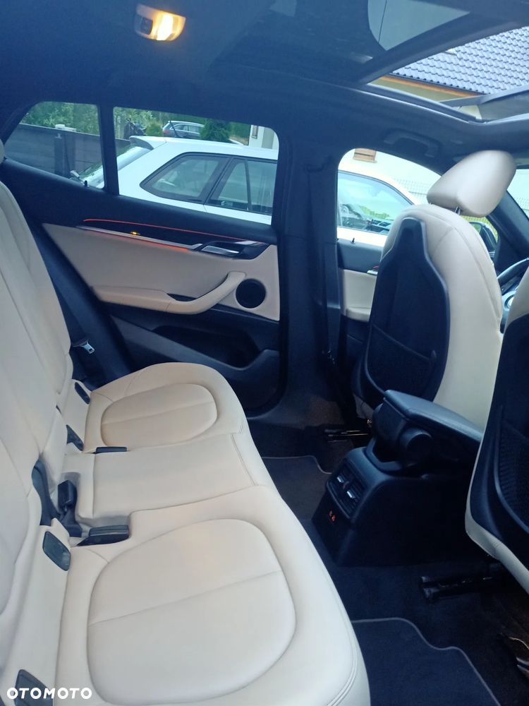BMW X2 sDrive20i - 16